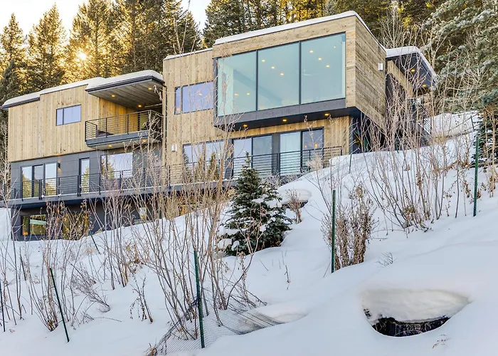 1 Mi To Downtown Jackson: Modern Retreat W/ Views Jackson