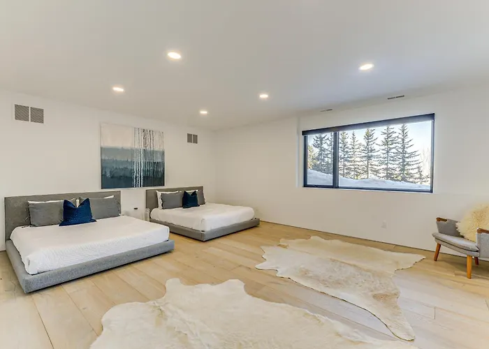 1 Mi To Downtown Jackson: Modern Retreat W/ Views *