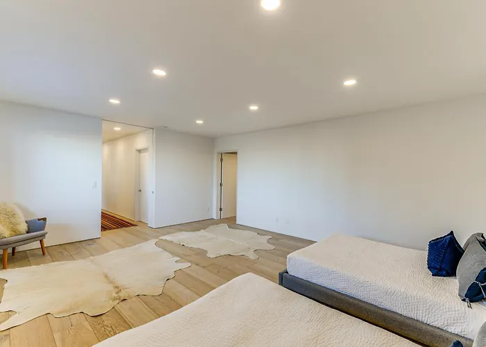 1 Mi To Downtown Jackson: Modern Retreat W/ Views Jackson