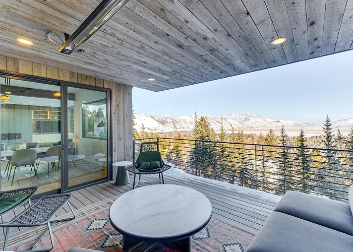 1 Mi To Downtown Jackson: Modern Retreat W/ Views Holiday home *
