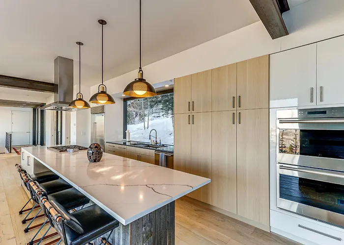 1 Mi To Downtown Jackson: Modern Retreat W/ Views Jackson